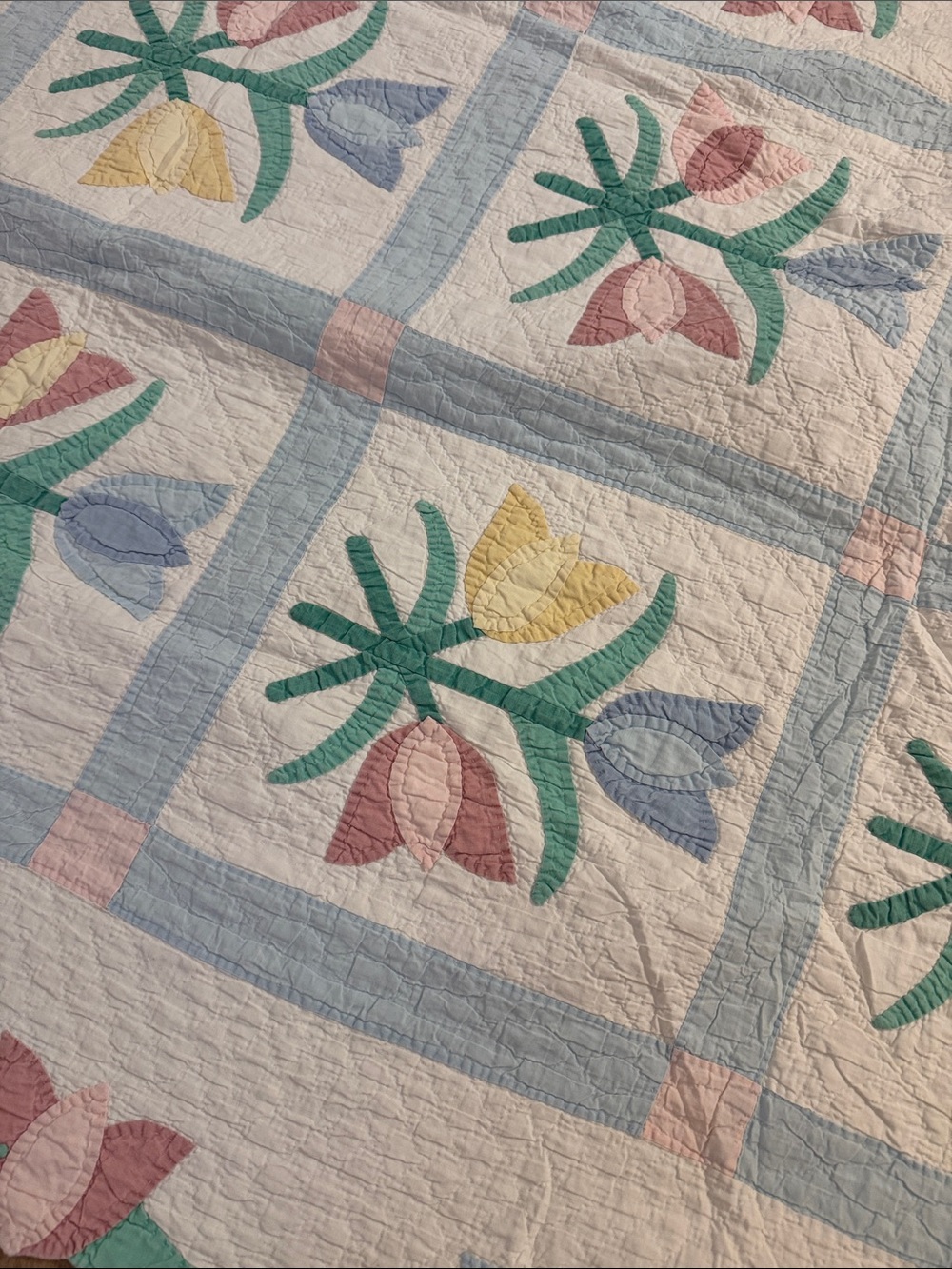 Vintage Pastel Floral Patchwork Quilt - White, Pink, Blue, Yellow, Green - Picture 2 of 3